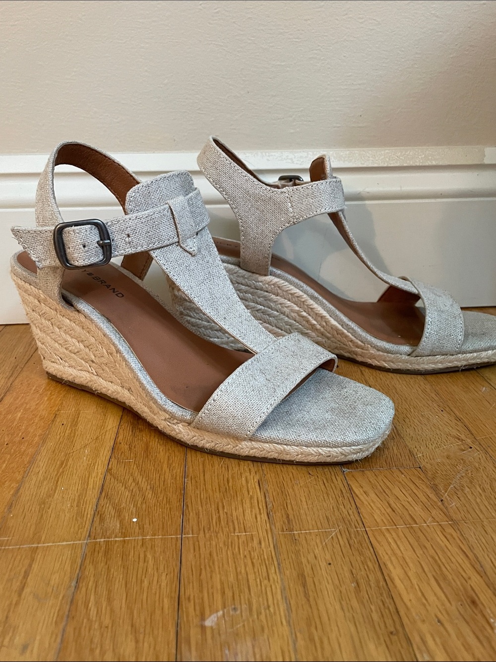 Wedge sandals